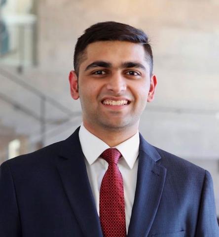 Moiz R Headshot